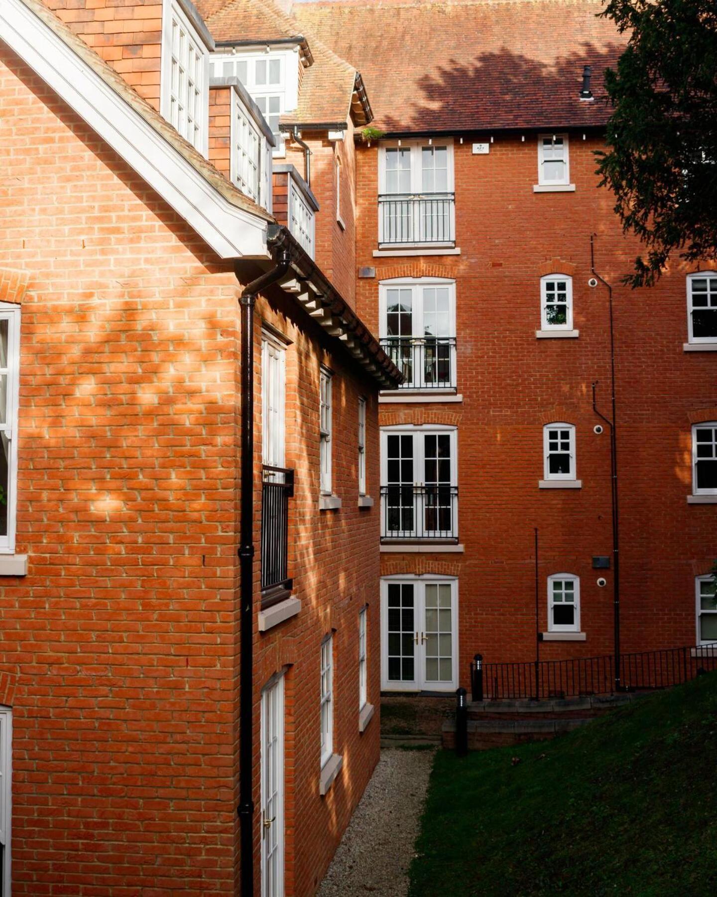 Pass The Keys Quiet 2-Bed Apartment On The Ground Floor Canterbury Esterno foto