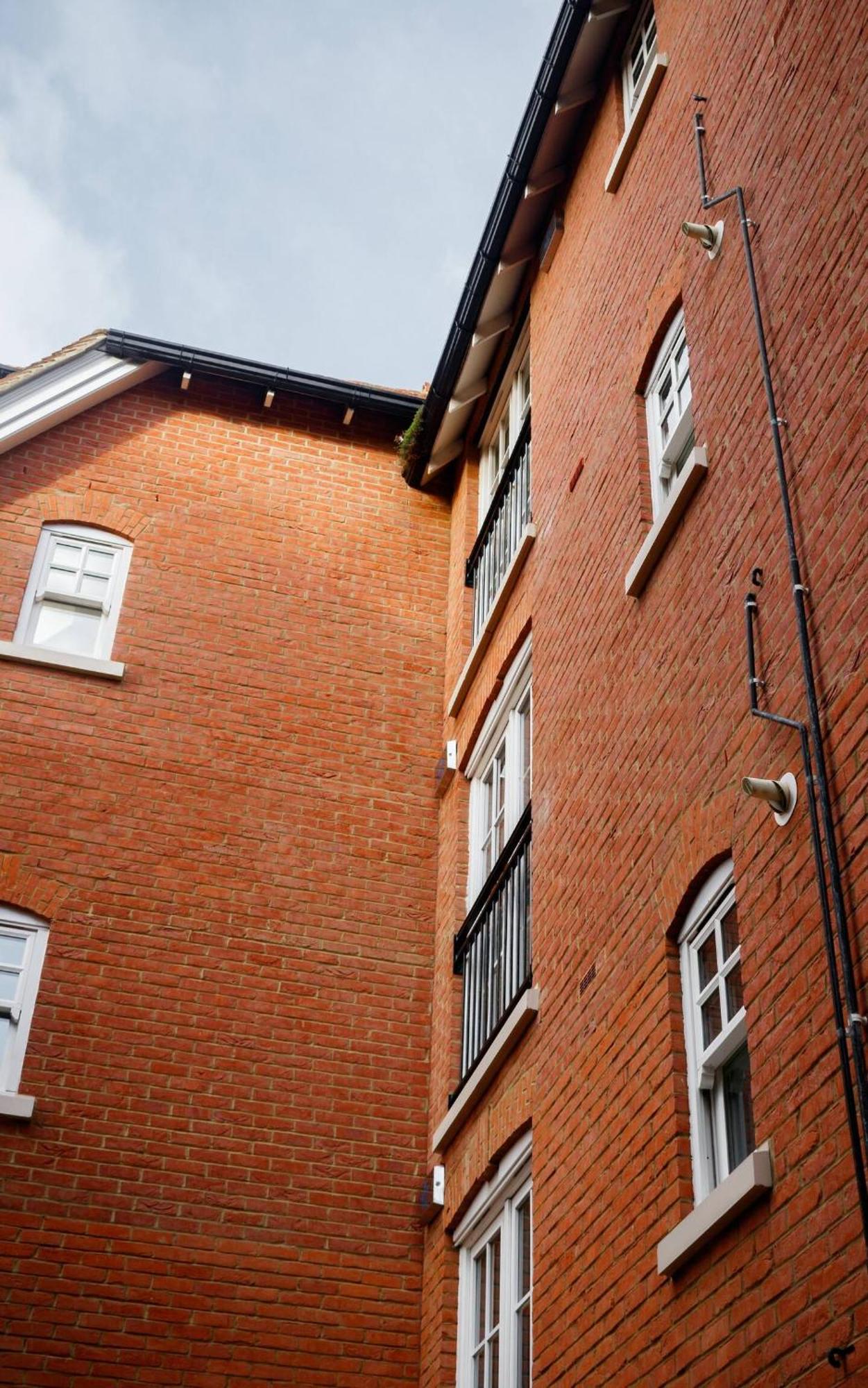 Pass The Keys Quiet 2-Bed Apartment On The Ground Floor Canterbury Esterno foto