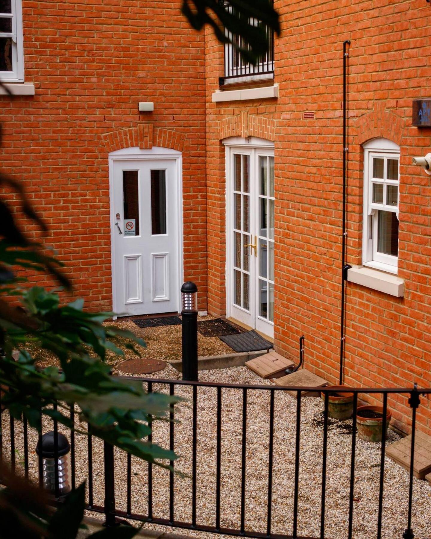 Pass The Keys Quiet 2-Bed Apartment On The Ground Floor Canterbury Esterno foto